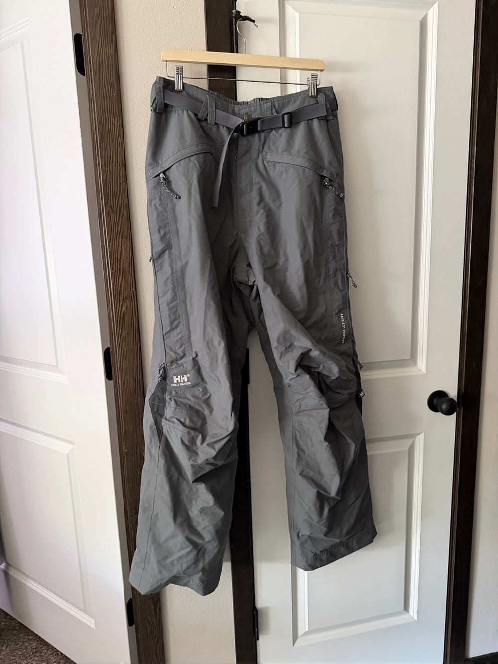 Helly Hansen Men’s Gray Waterproof Snow Pants
